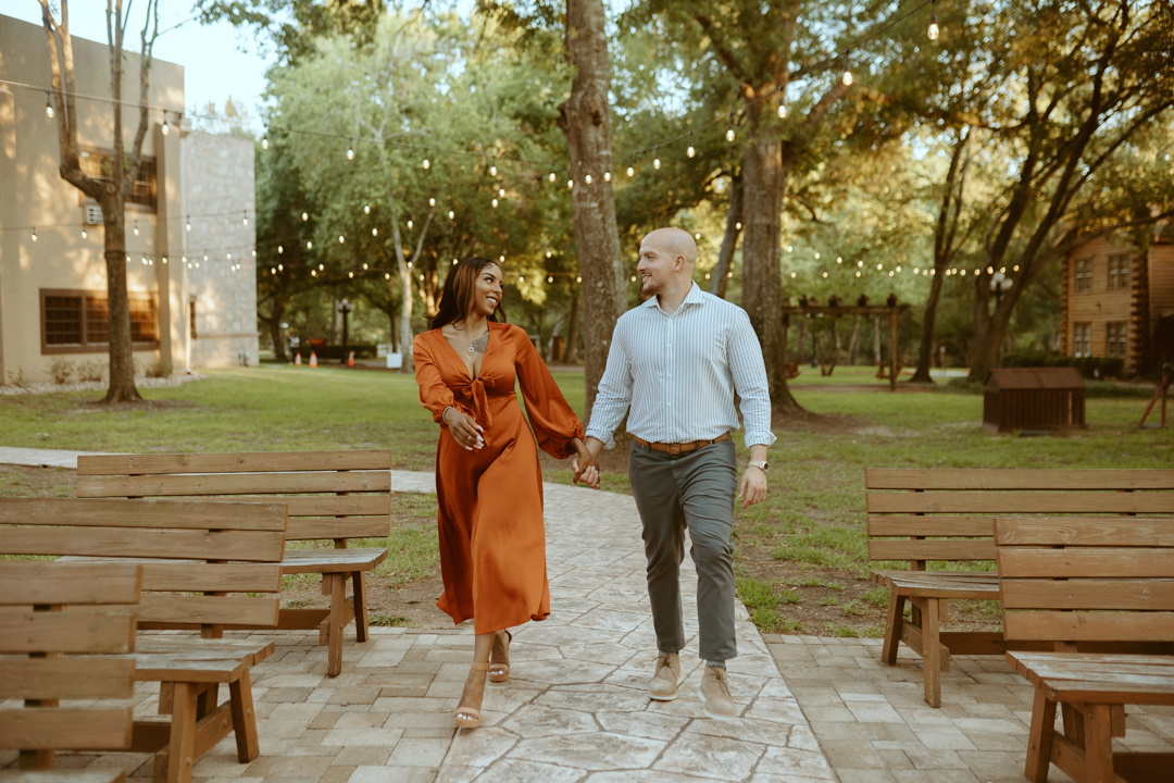 Houston Engagement Photos Texas 6 Best Pose and Posing Ideas For Couples