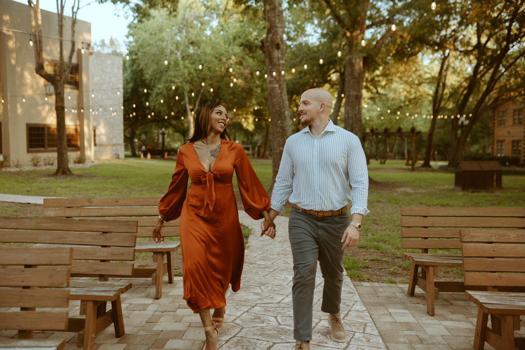 Houston Engagement Photos Texas 7 Best Pose and Posing Ideas For Couples